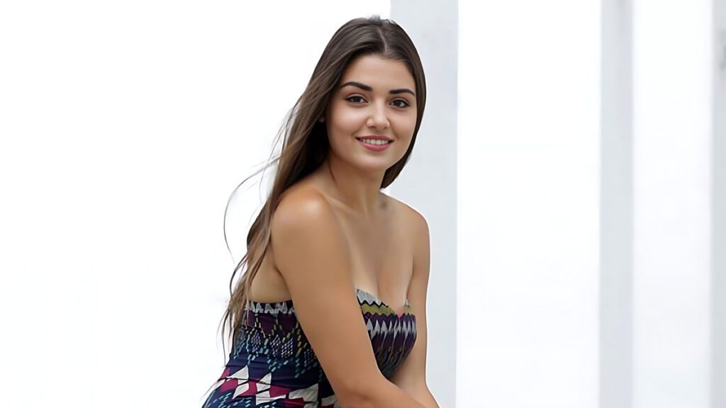 Hande Ercel Top 10 Most Beautiful Turkish Actresses 2023
