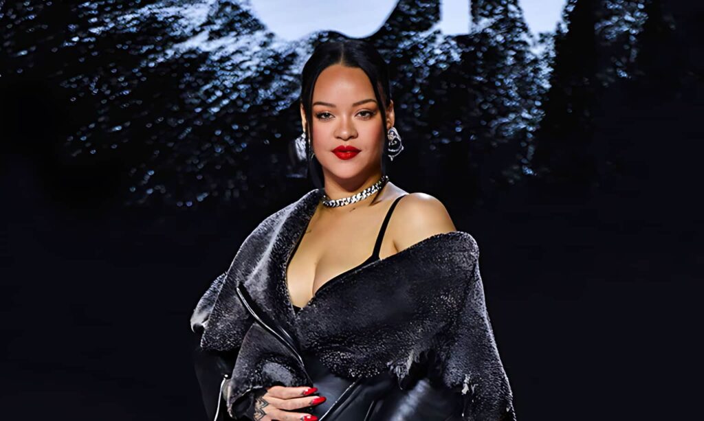 Top 10 Richest Female Singers 2023 - Rihanna 