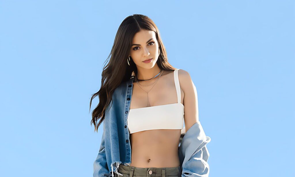 Top 10 Hottest Young Latina Actresses - Victoria Justice